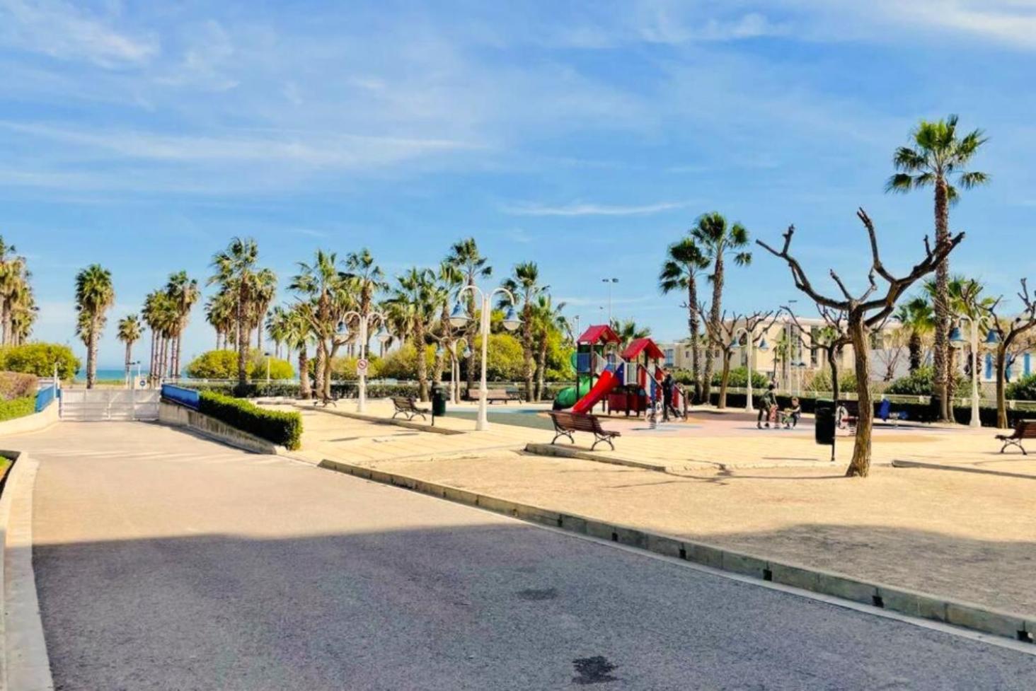 Apto Con Vistas A La Playa De La Patacona Appartamento Valenza